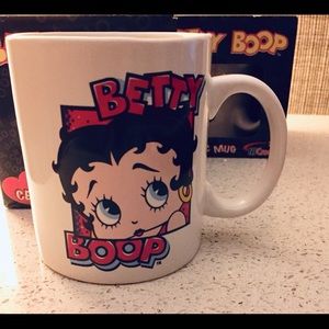 Betty Boop mugs (2 mugs)